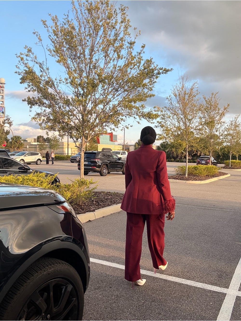 Zara Women's Burgundy Feather-Cuff Tailored Pantsuit Set